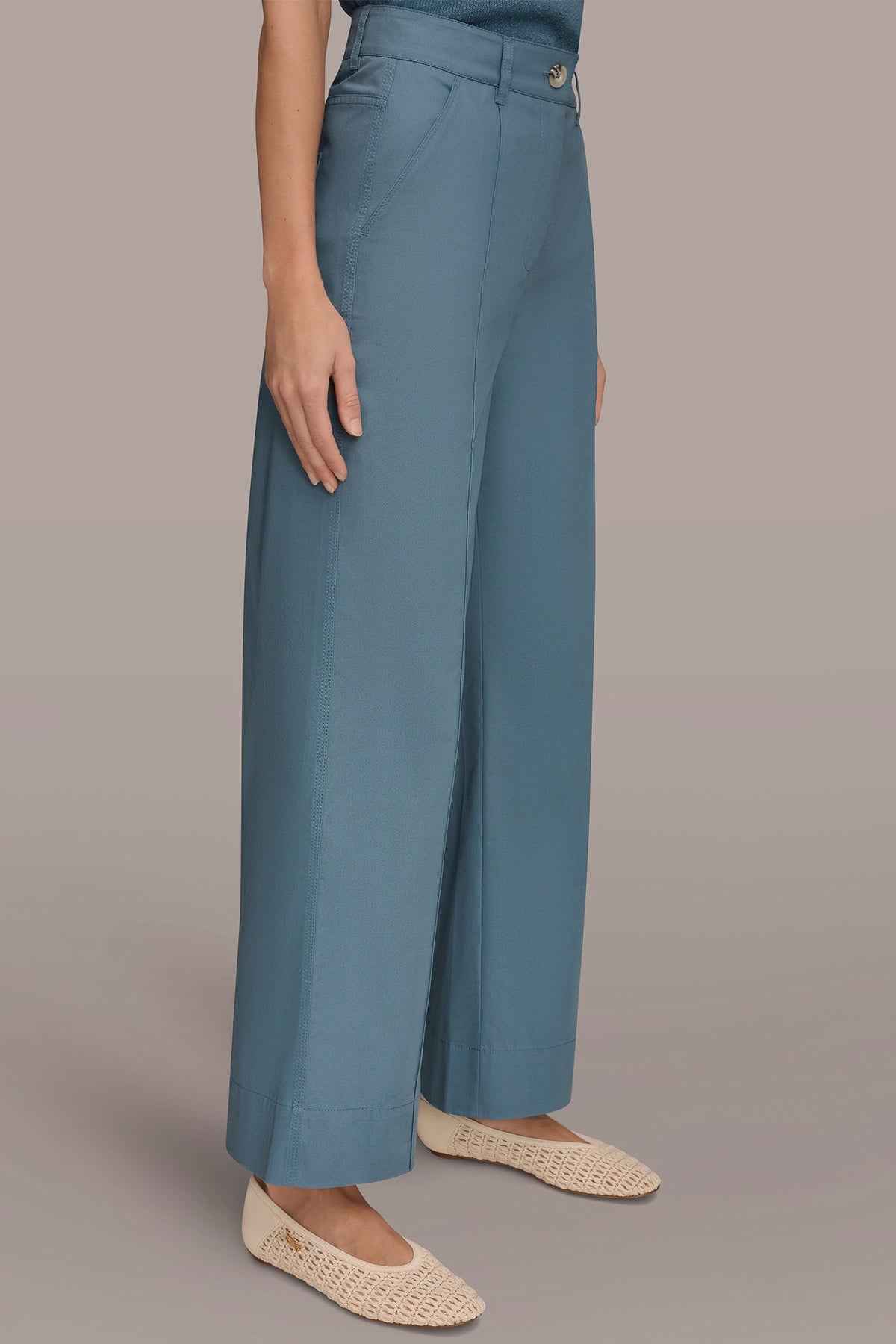 HIGH-RISE PINTUCKED WIDE-LEG TROUSER