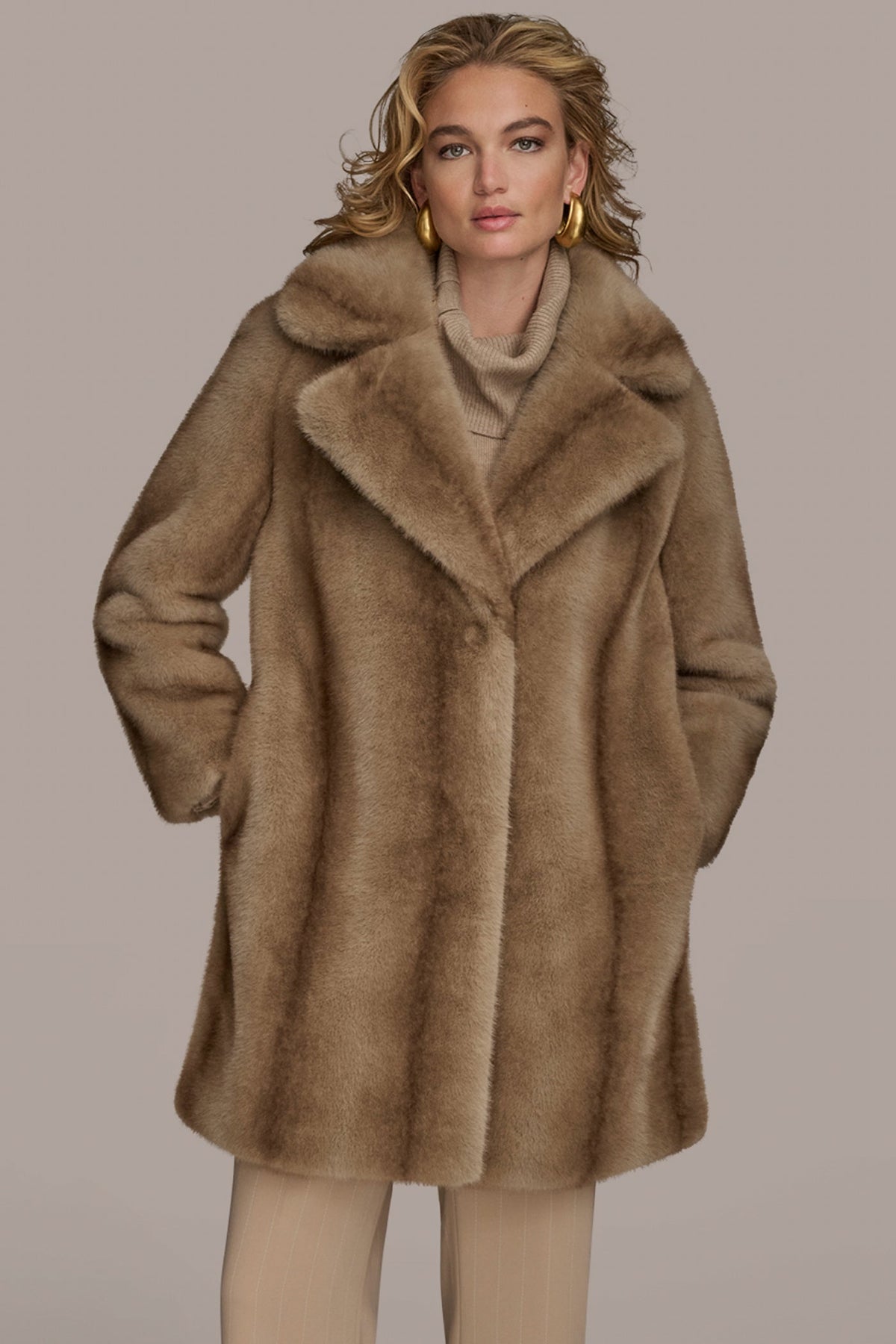 LUXE FAUX FUR COAT