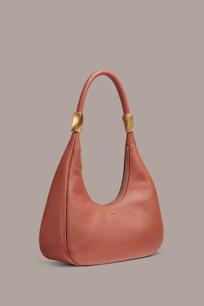 QUOGUE LEATHER SHOULDER BAG