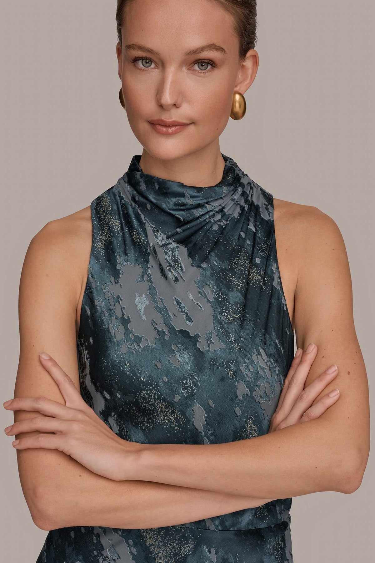 SLEEVELESS METALLIC BURNOUT DRESS
