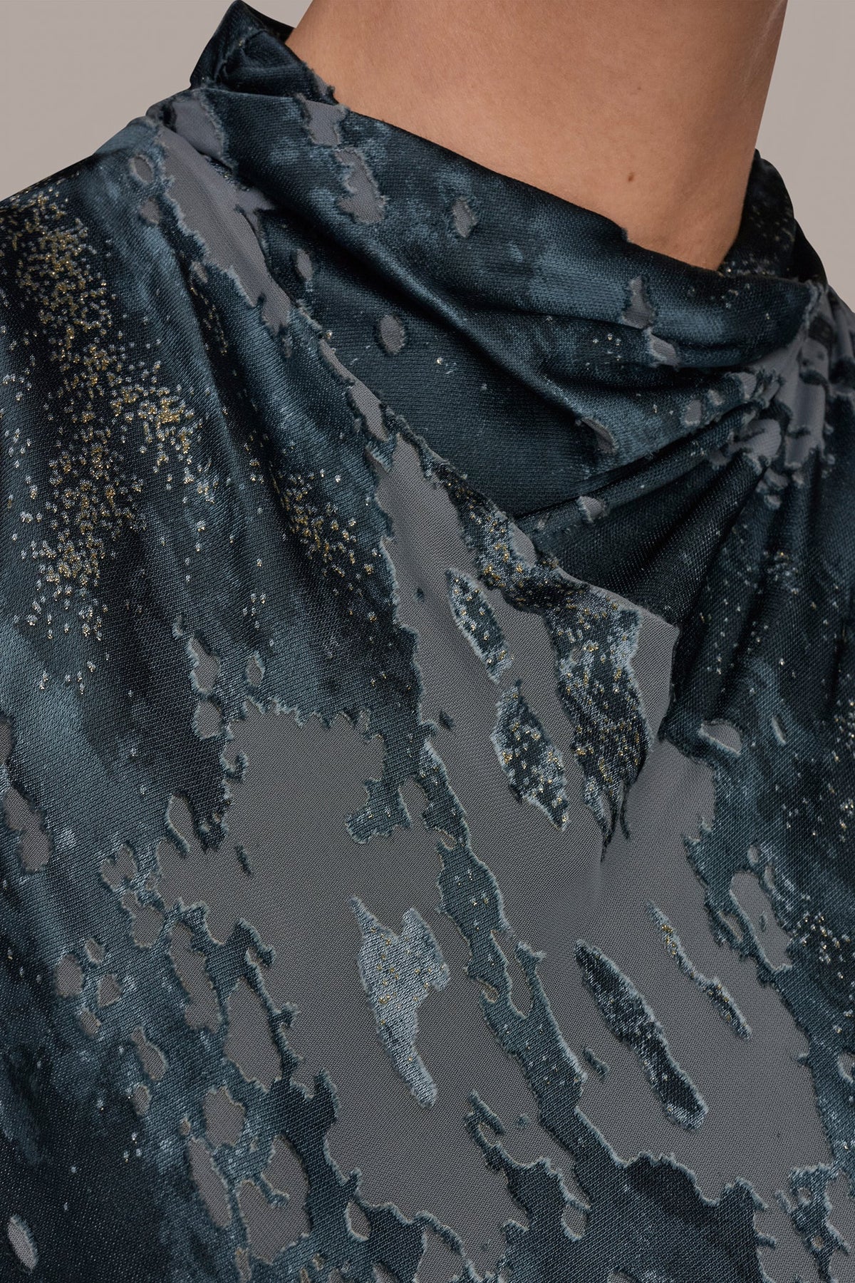 SLEEVELESS METALLIC BURNOUT DRESS