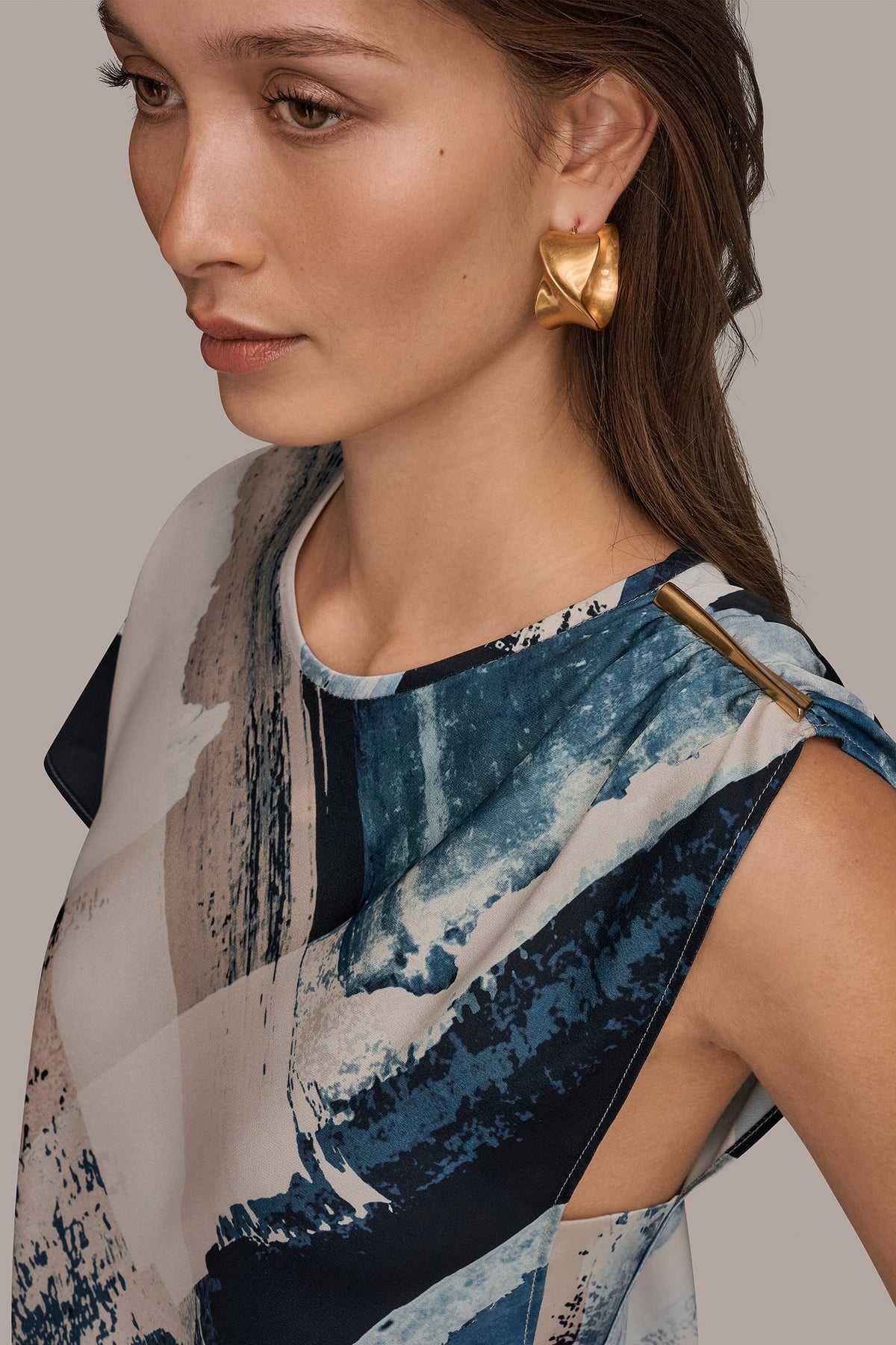 ASYMMETRICAL SHOULDER BLOUSE