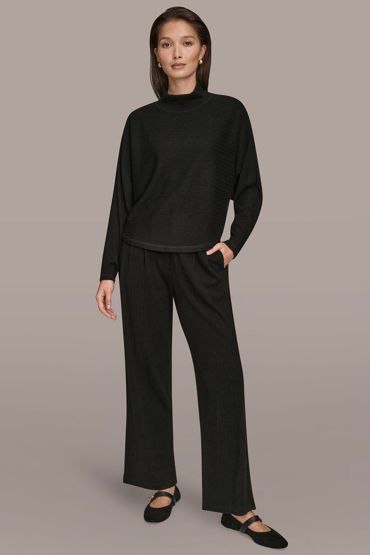 MOCK-NECK TOP