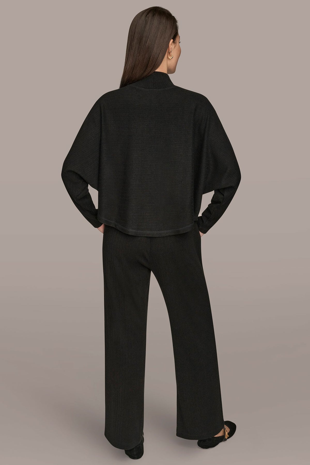 MOCK-NECK TOP