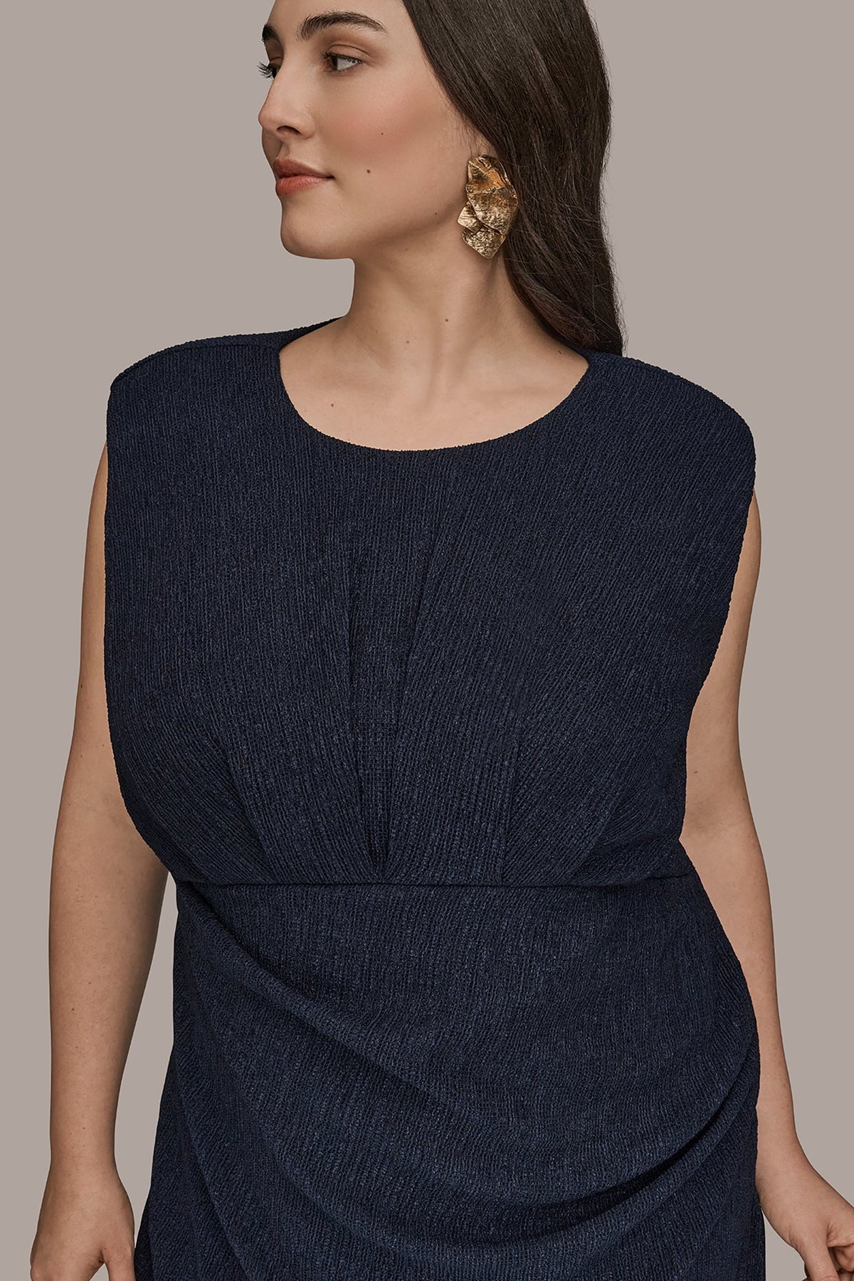CRINKLED SLEEVELESS RUCHED MIDI DRESS