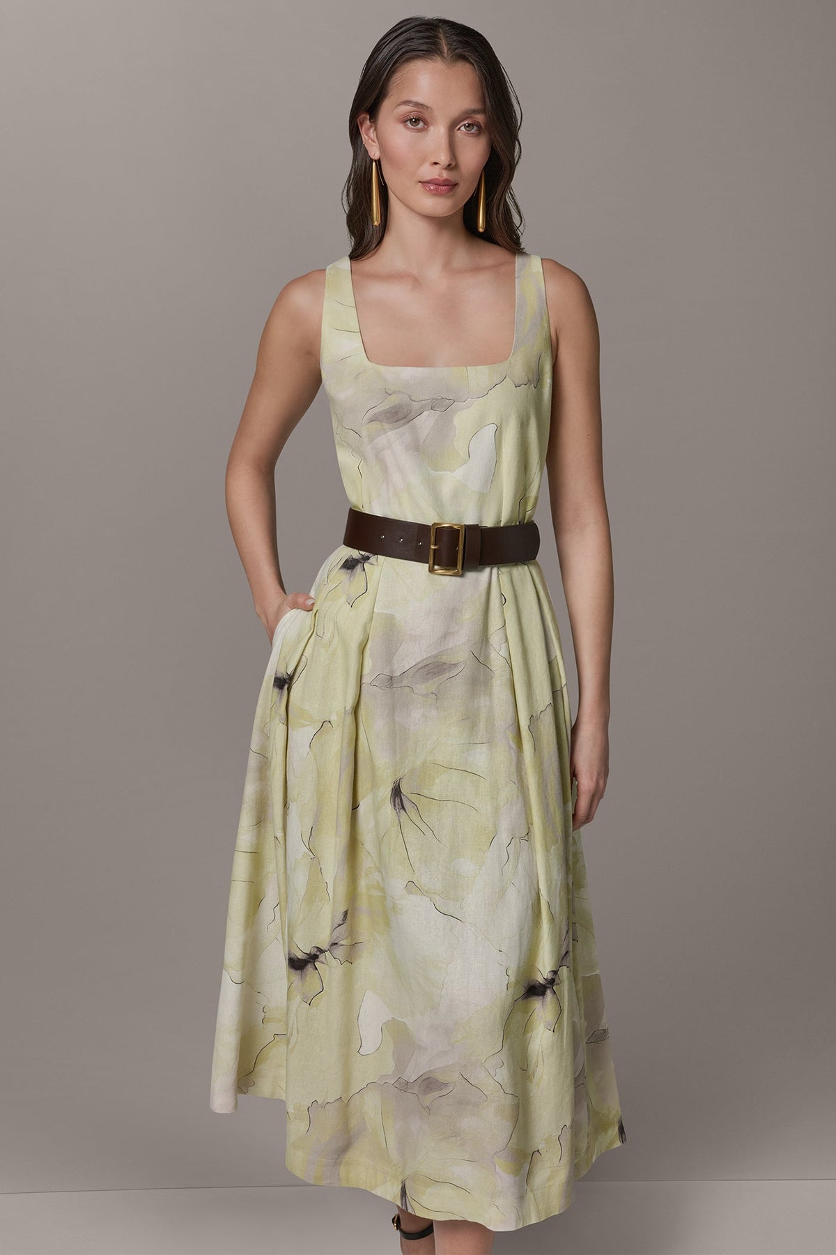 SLEEVELESS SQUARE NECK PRINTED BELTED MIDI FIT AND FLARE DRESS