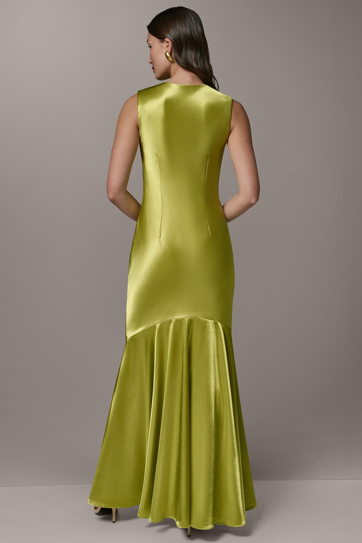 SLEEVELESS COWL-NECK GOWN