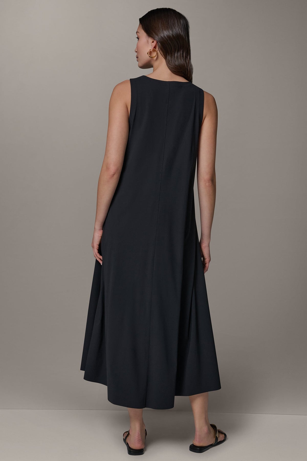 SLEEVELESS MIDI TRAPEZE DRESS