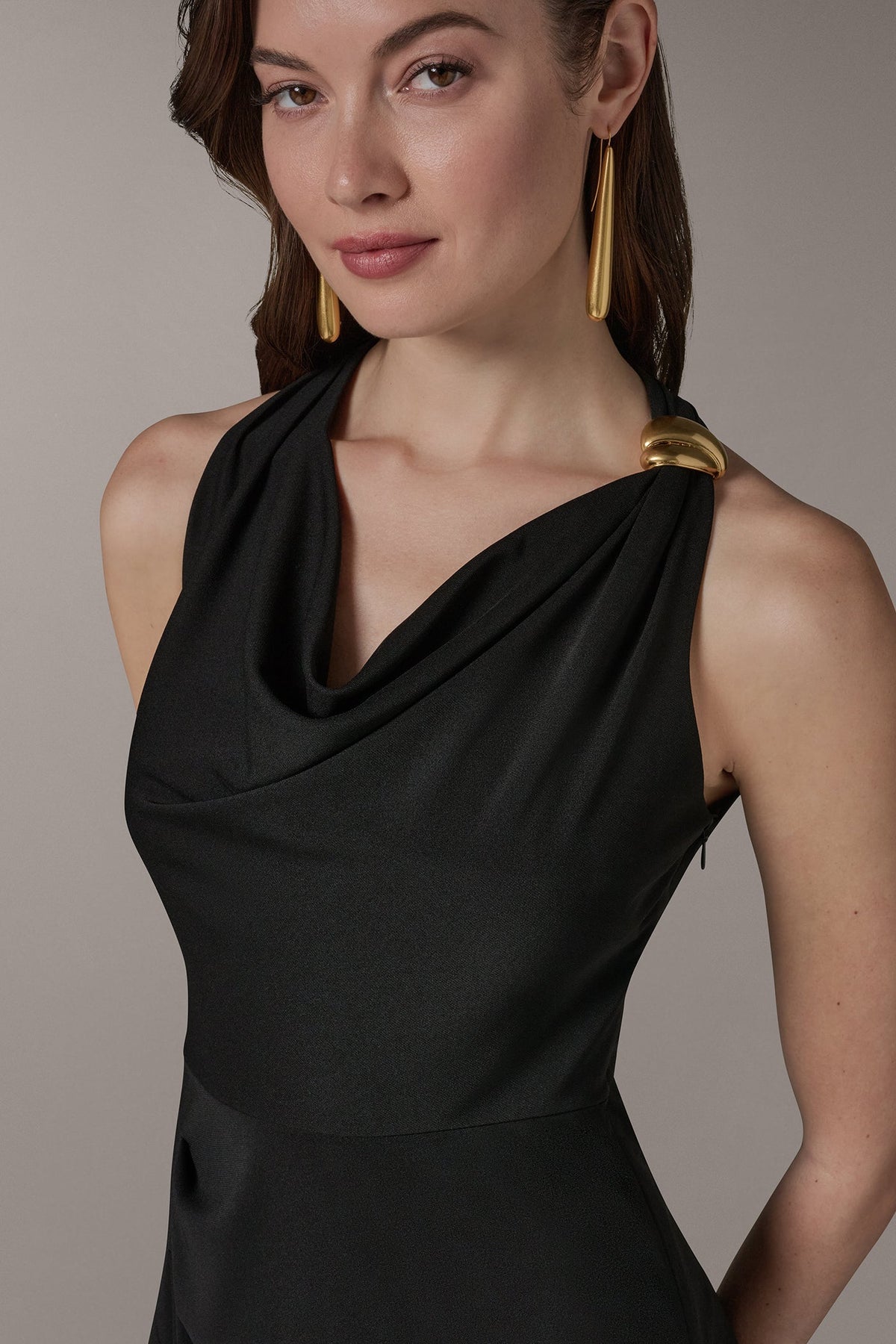 SLEEVELESS MIDI HALTER DRESS