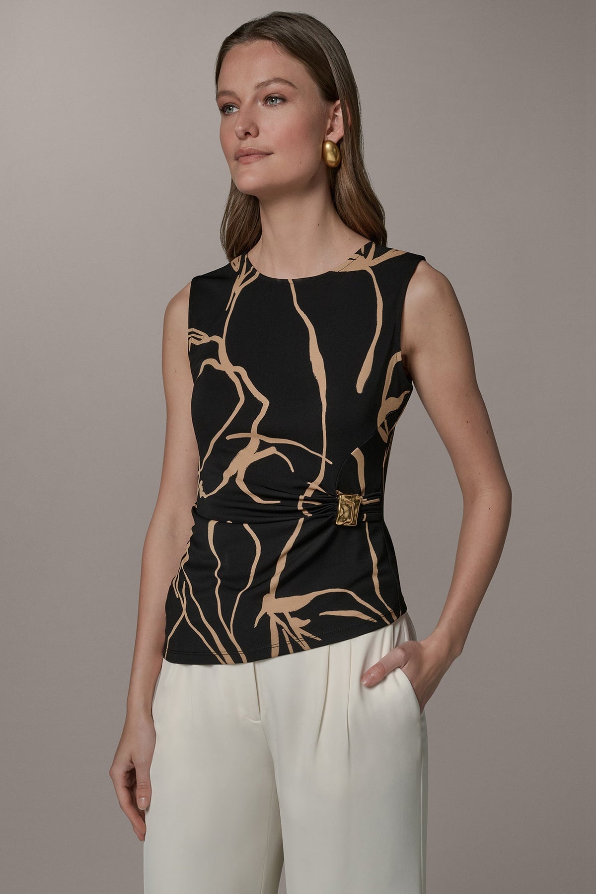 ASYMMETRIC KNIT TOP