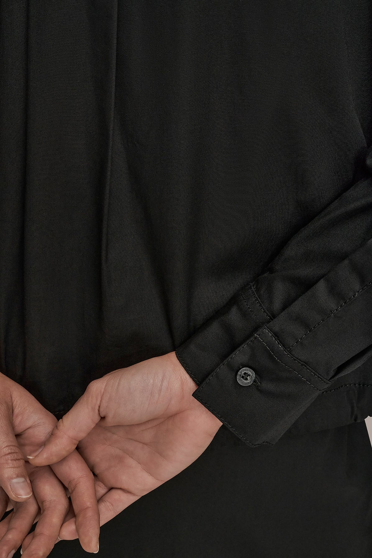 HOODED BUTTON-DOWN SHIRT