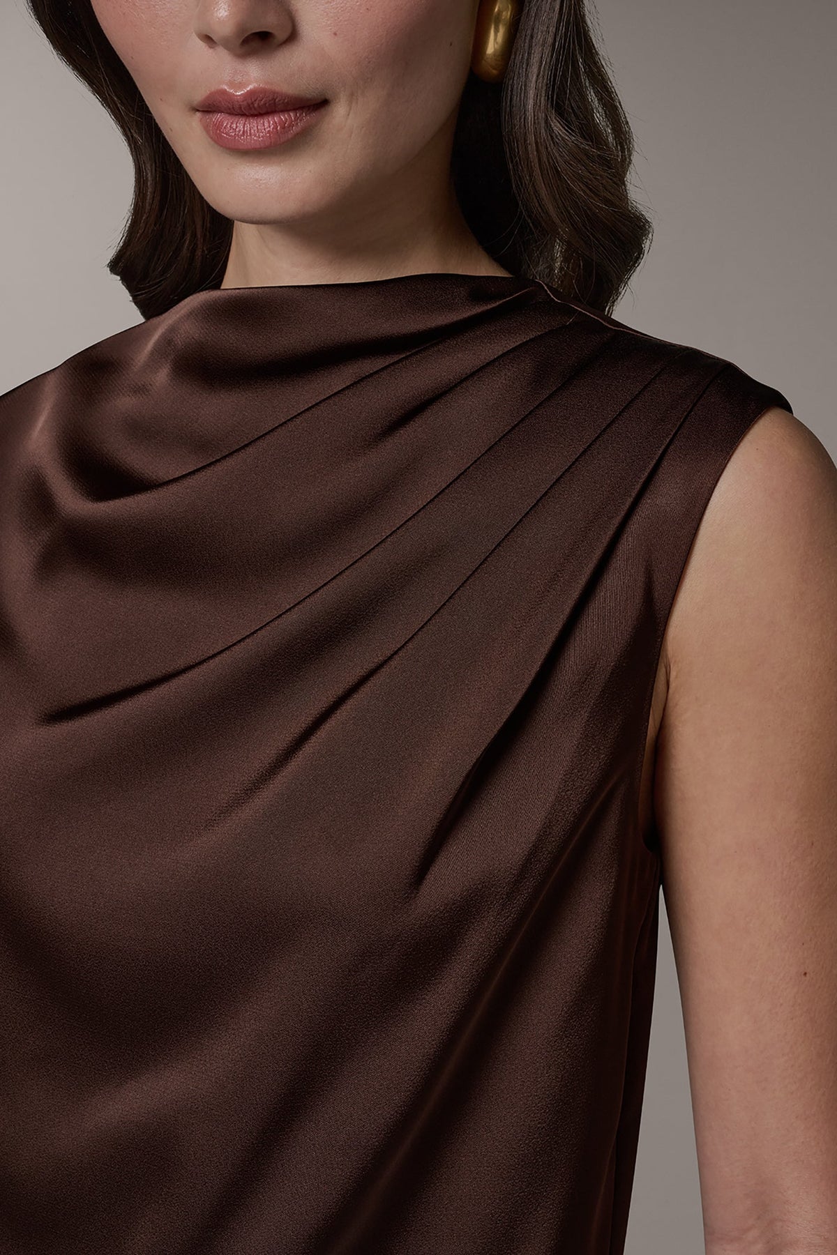 PLEATED SHOULDER BLOUSE