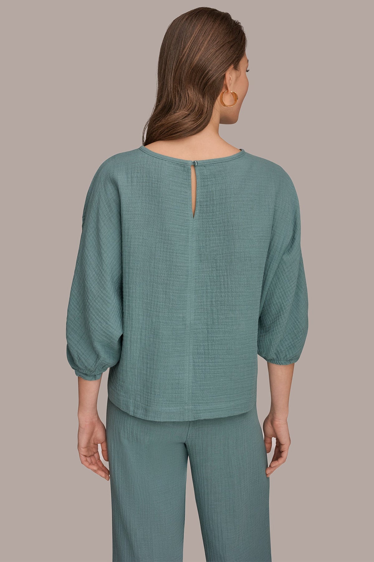 3/4 SLEEVE TWIST CUFF BLOUSE