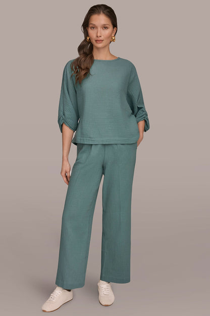 3/4 SLEEVE TWIST CUFF BLOUSE