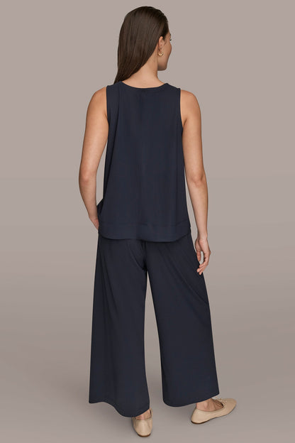 THE MODERN TRAVEL SLEEVELESS SWING TANK