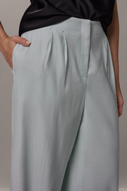 EXTRA HIGH-RISE PLEATED WIDE-LEG PANT