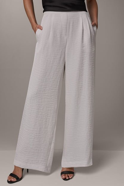 EXTRA HIGH-RISE PLEATED RELAXED PULL-ON PANT