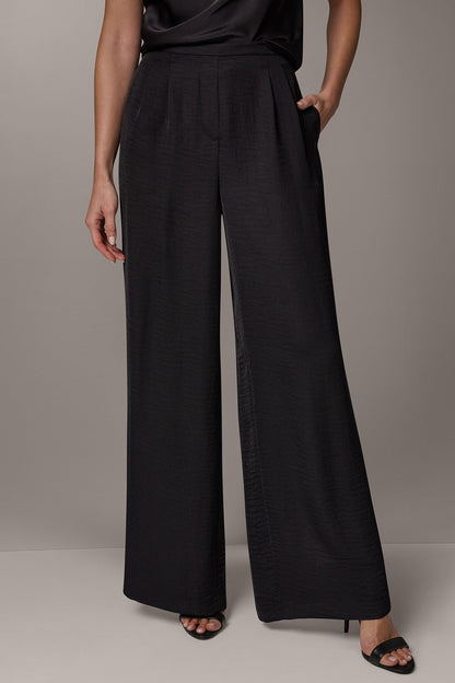 EXTRA HIGH-RISE PLEATED RELAXED PULL-ON PANT