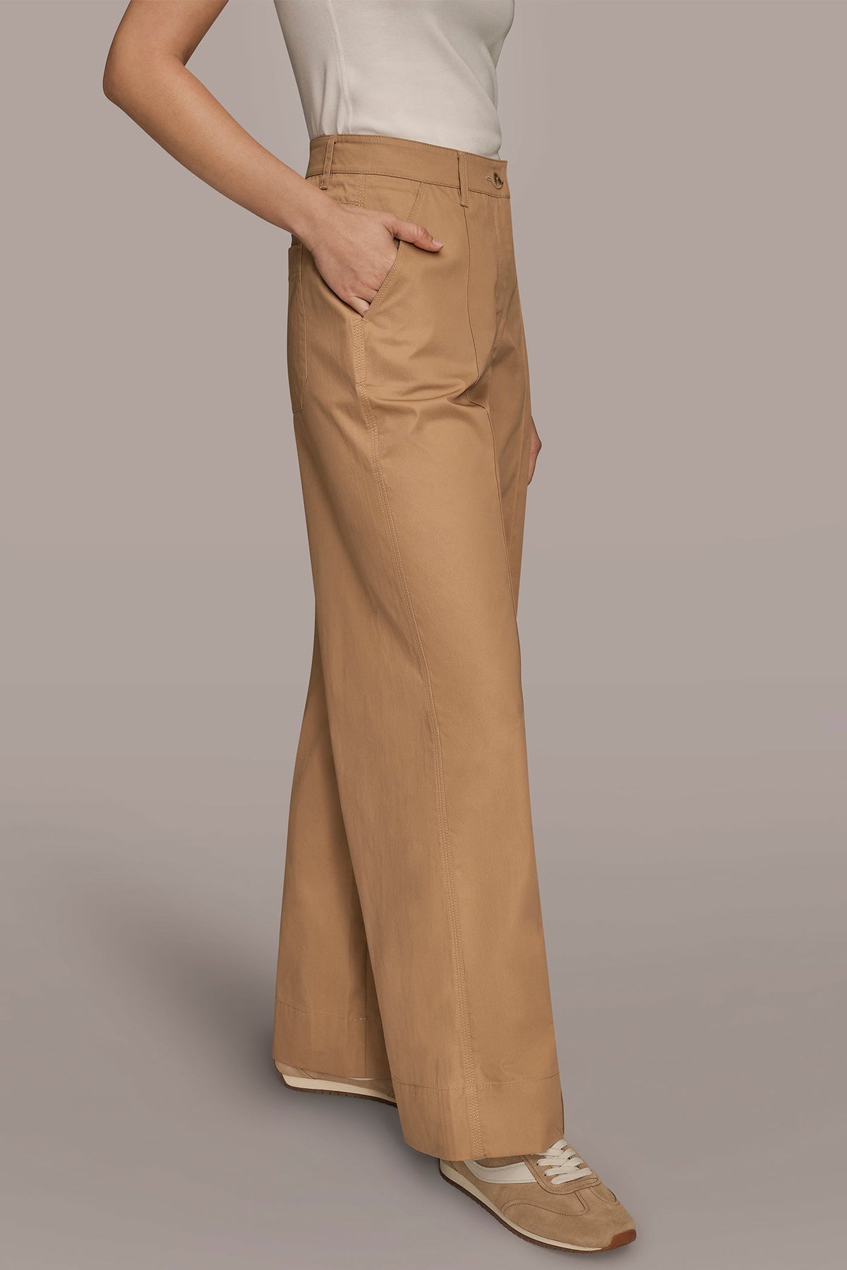 HIGH-RISE PINTUCKED TROUSER