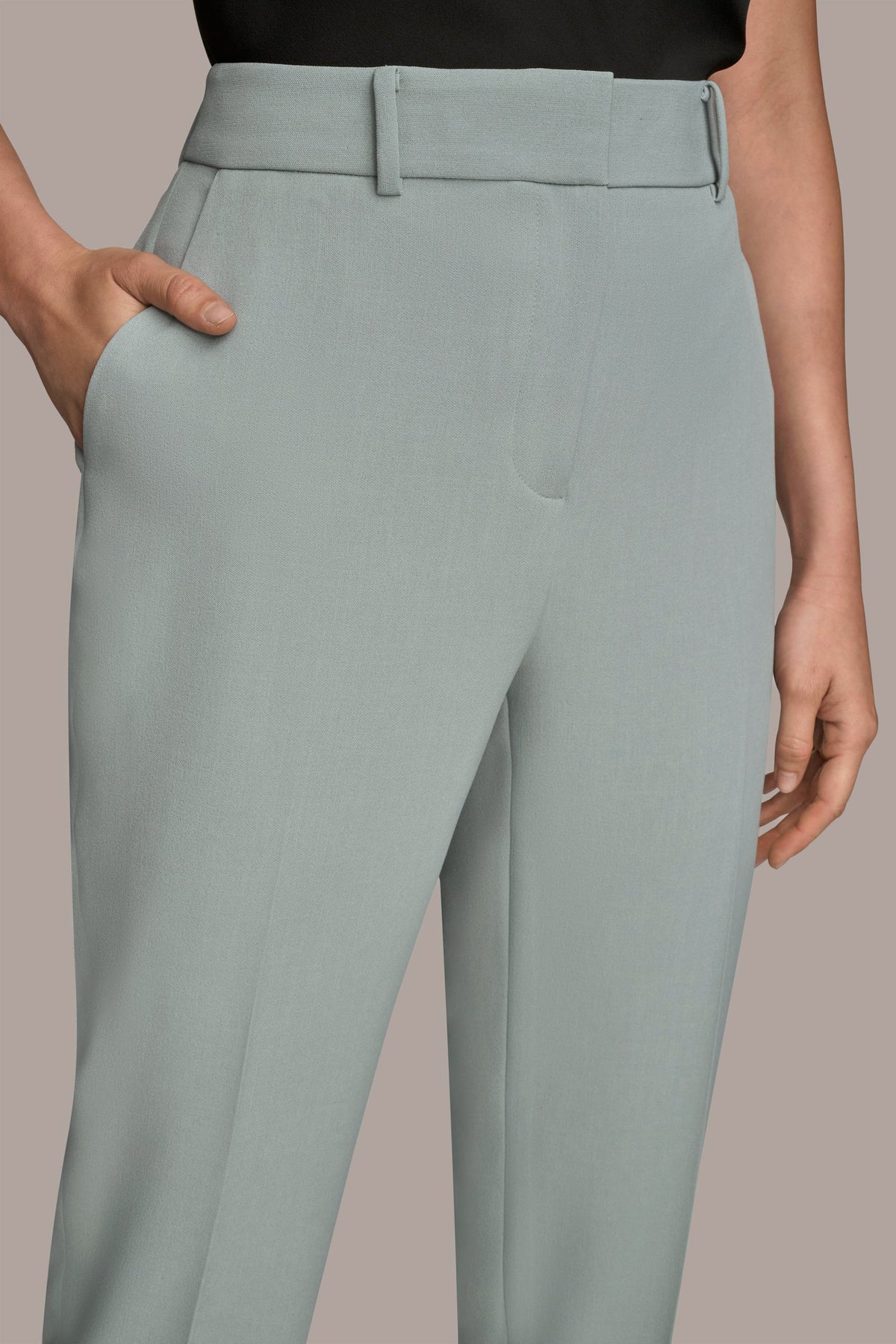 HIGH-RISE STRAIGHT-LEG PANT