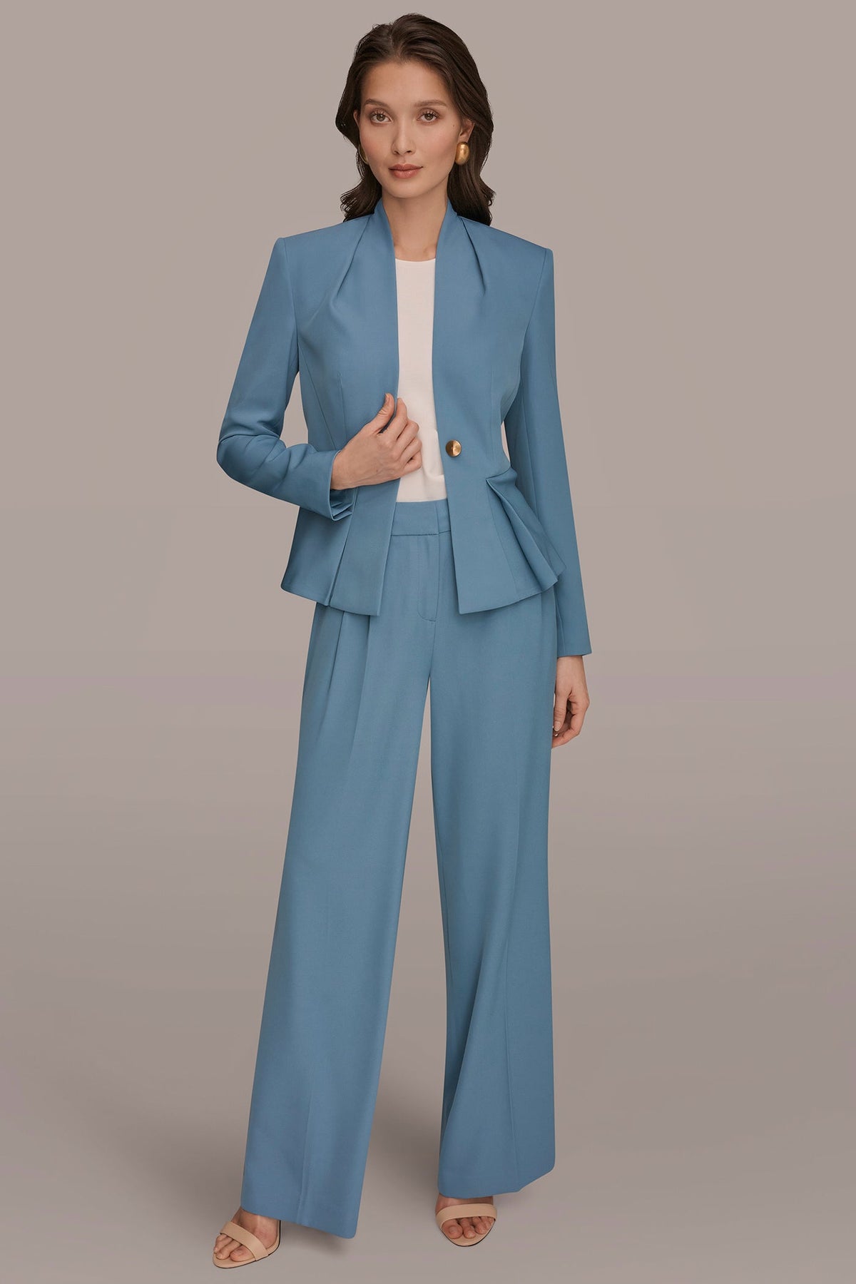 COLLARLESS PLEATED PEPLUM BLAZER