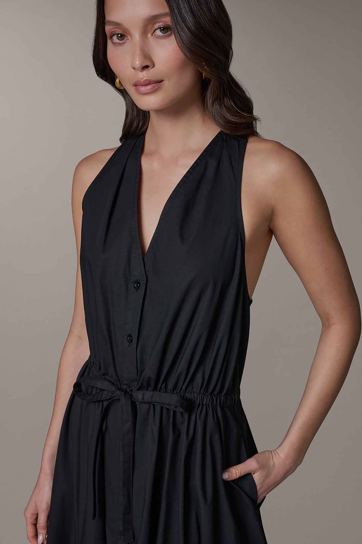 SLEEVELESS MIDI HALTER DRESS