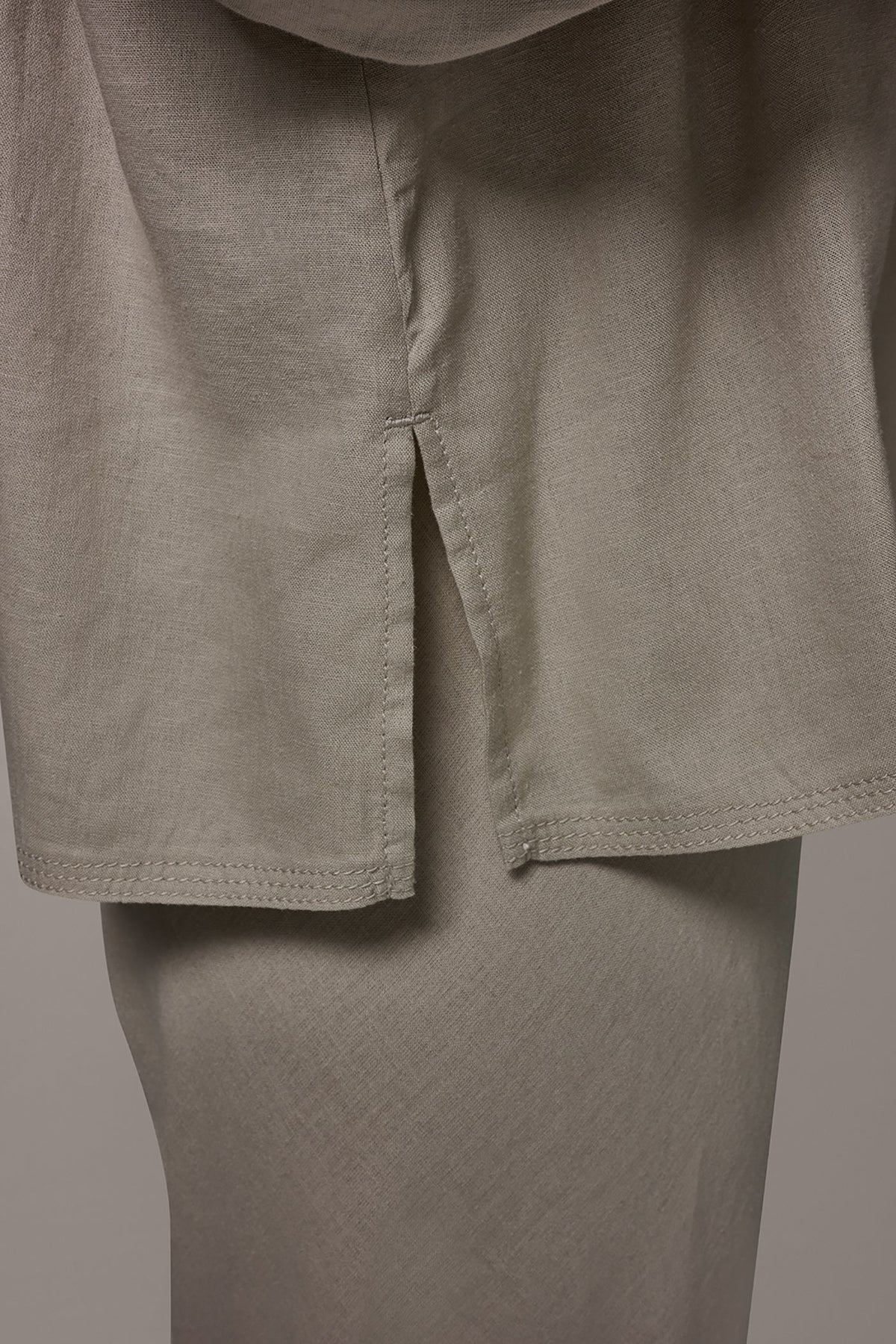 LONG SLEEVE HALF BUTTON BLOUSE