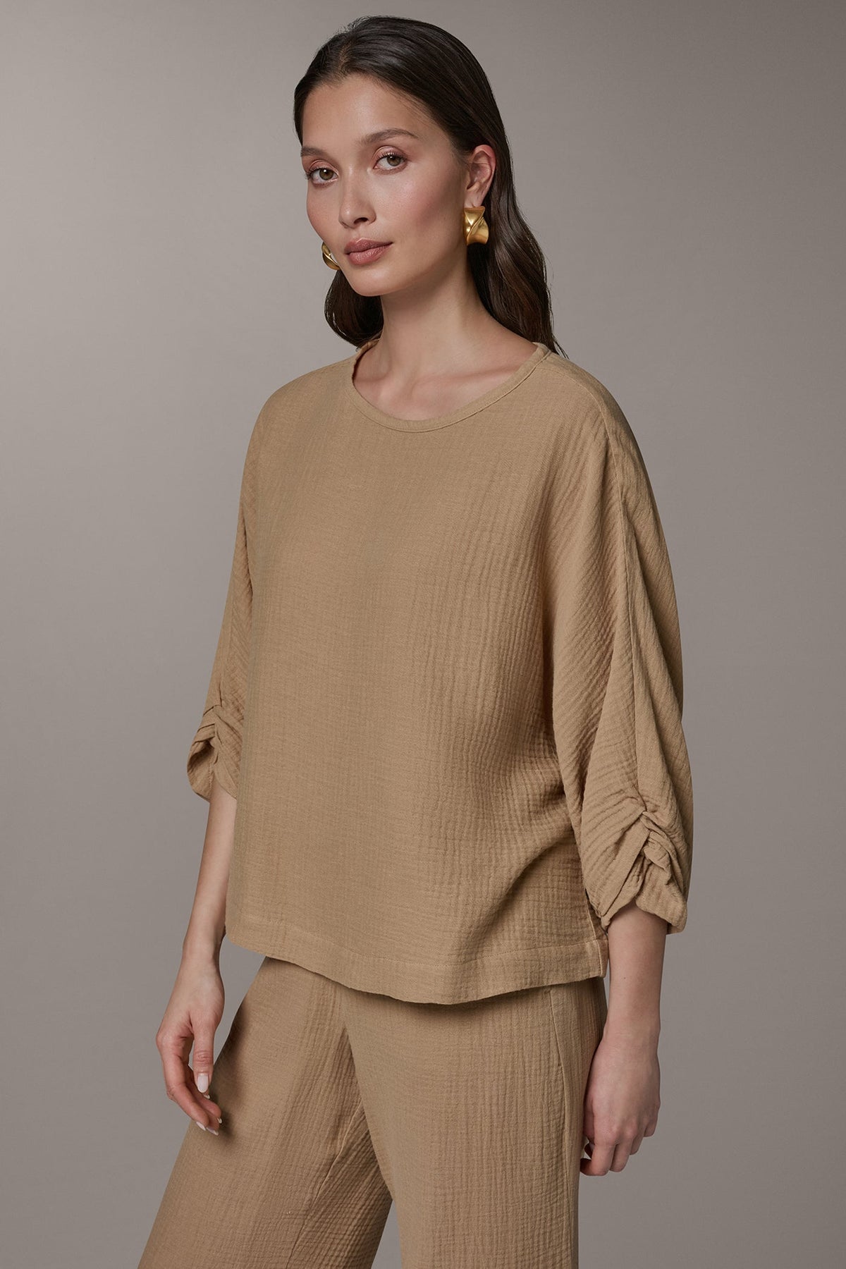 3/4 SLEEVE TWIST CUFF BLOUSE