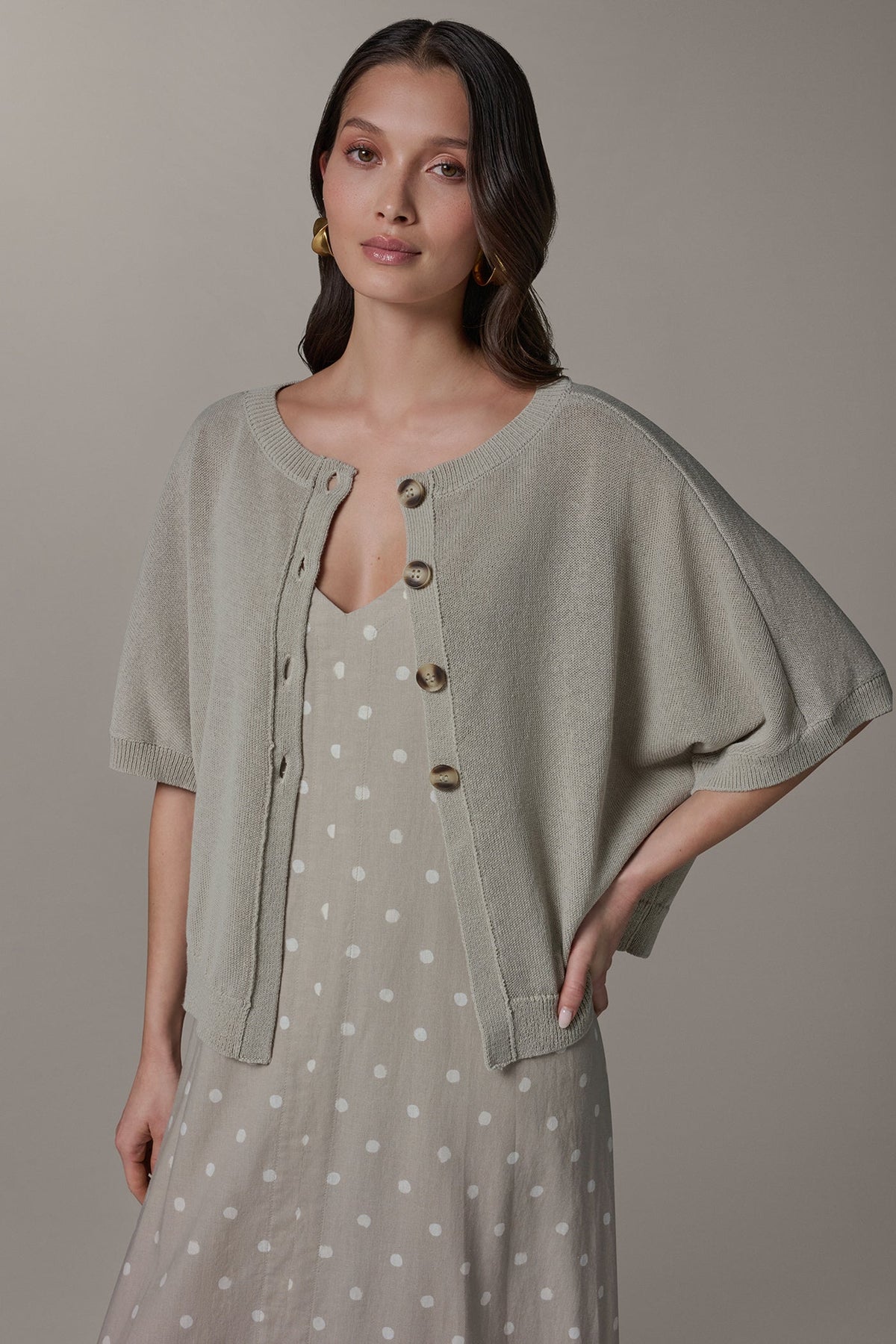 SHORT SLEEVE EASY CARDIGAN