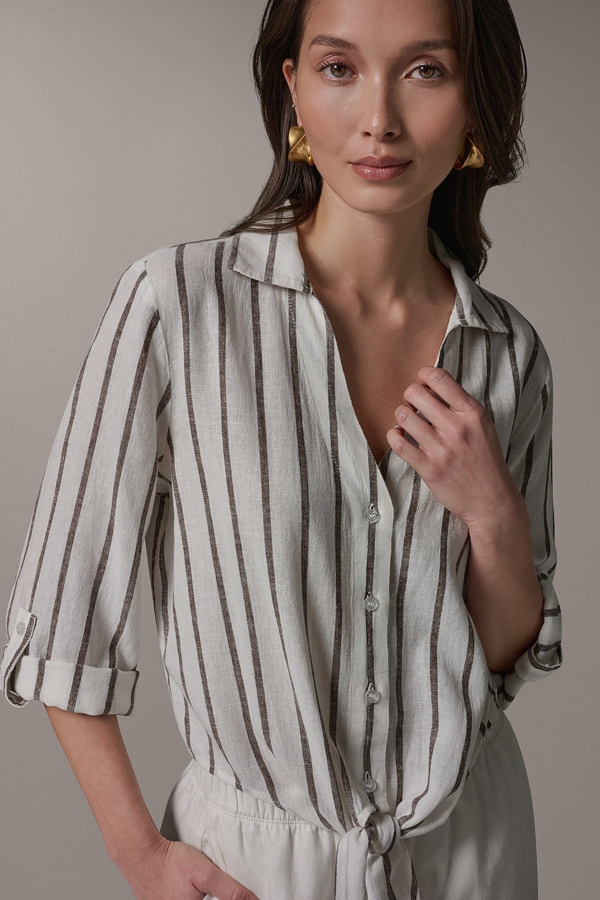 LONG SLEEVE TIE-FRONT BLOUSE