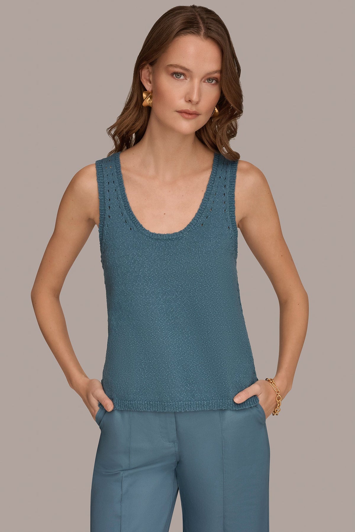 SLEEVELESS POINTELLE STITCH TANK