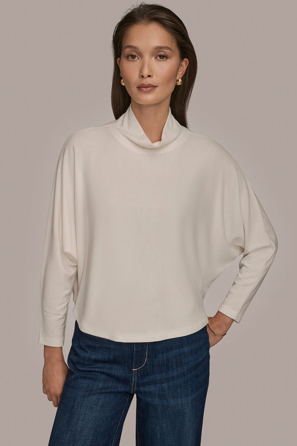 MOCK-NECK TOP