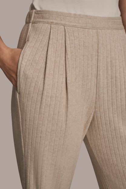 HIGH-RISE PLEATED PANT