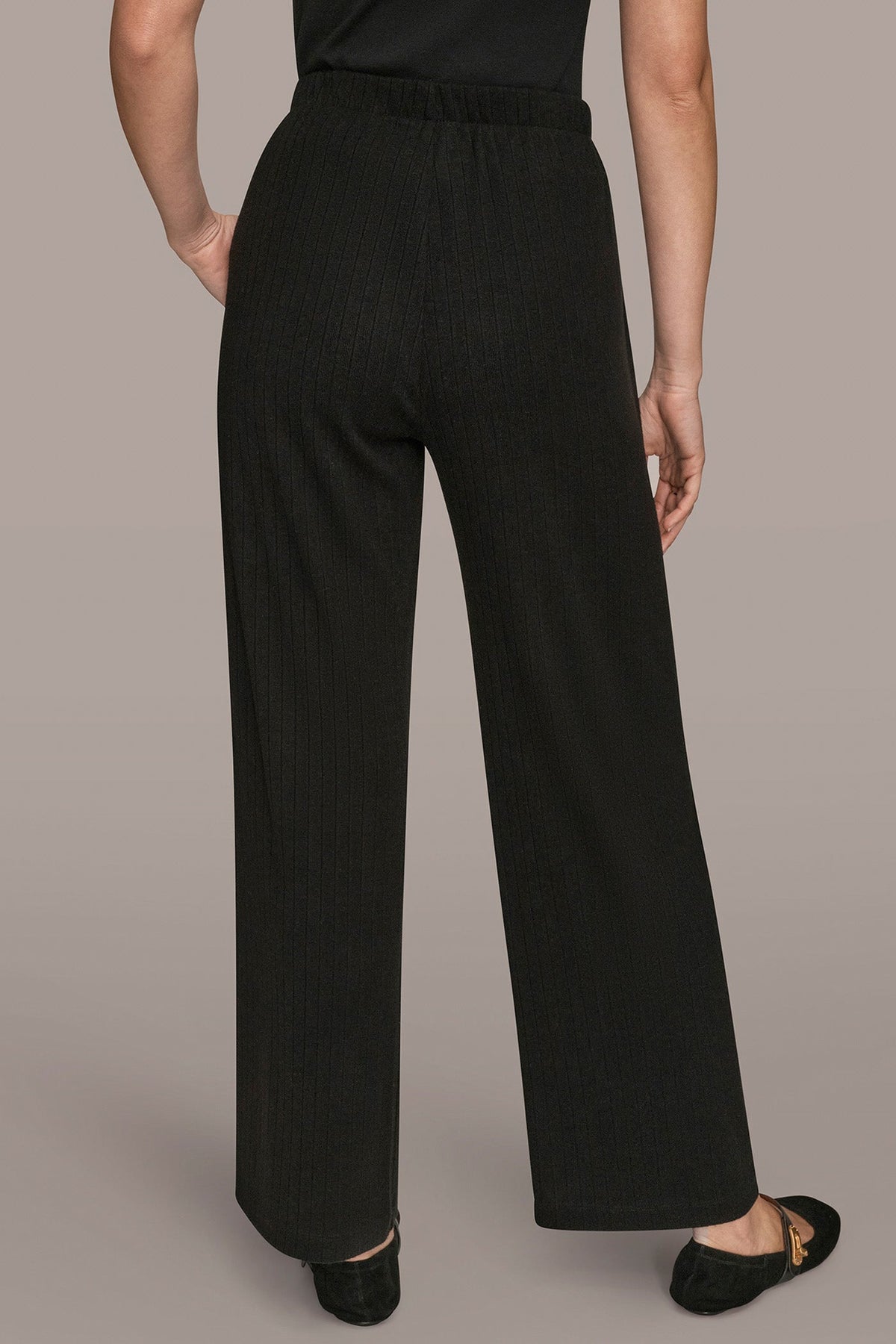 HIGH-RISE PLEATED PANT