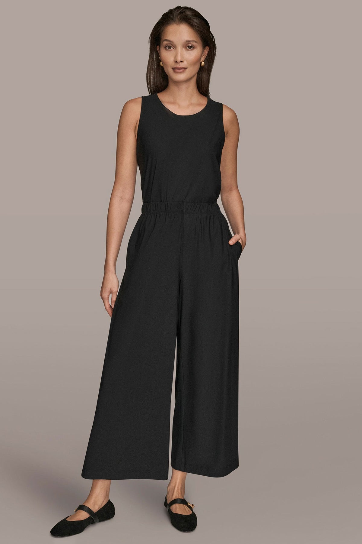 THE MODERN TRAVEL MID-RISE RELAXED ANKLE PANT