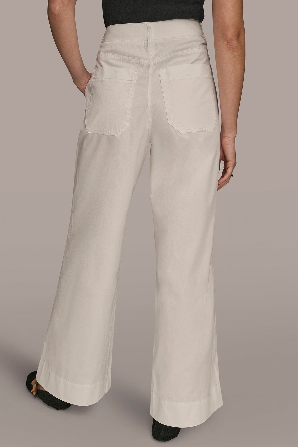HIGH-RISE PINTUCKED WIDE-LEG TROUSER