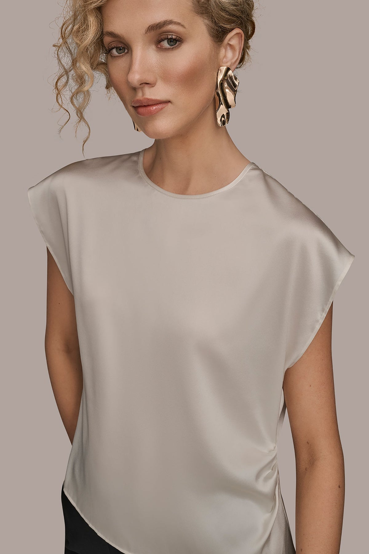 CAP SLEEVE BLOUSE