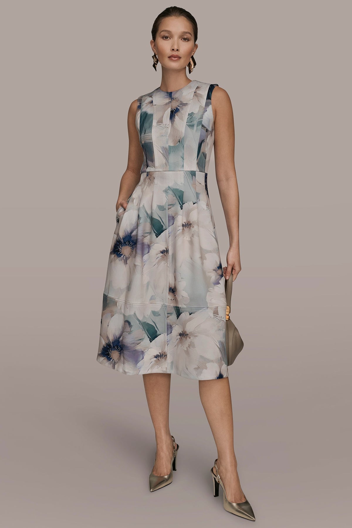 FLORAL SLEEVELESS MIDI DRESS