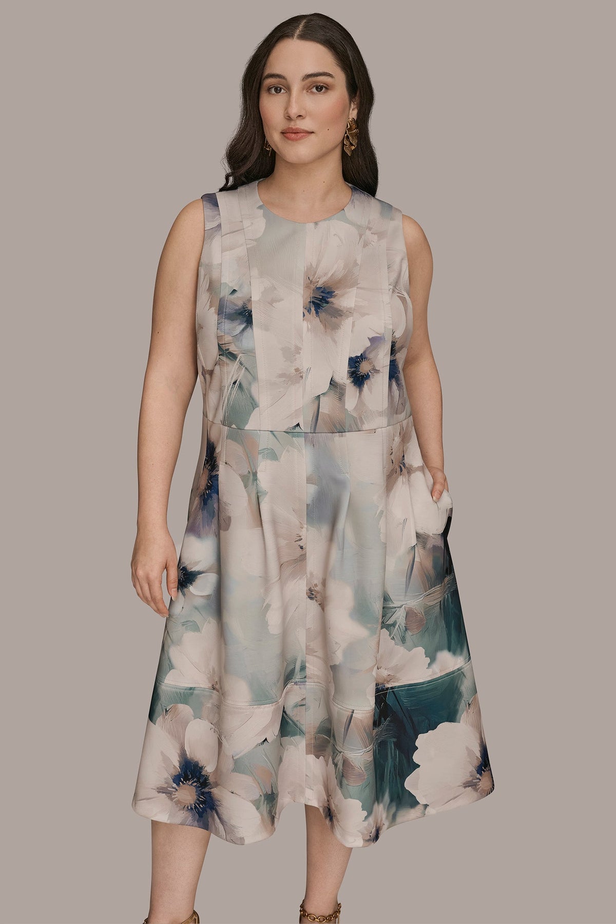 FLORAL SLEEVELESS MIDI DRESS