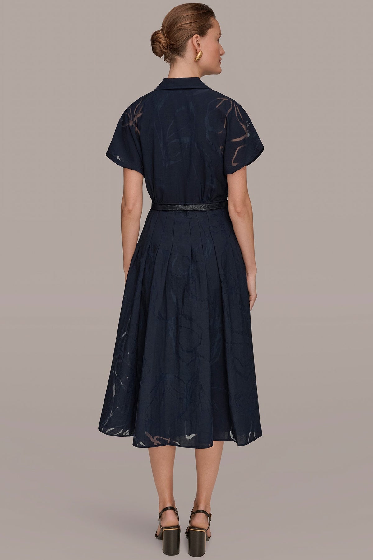 SHORT-SLEEVE SHIRT DRESS