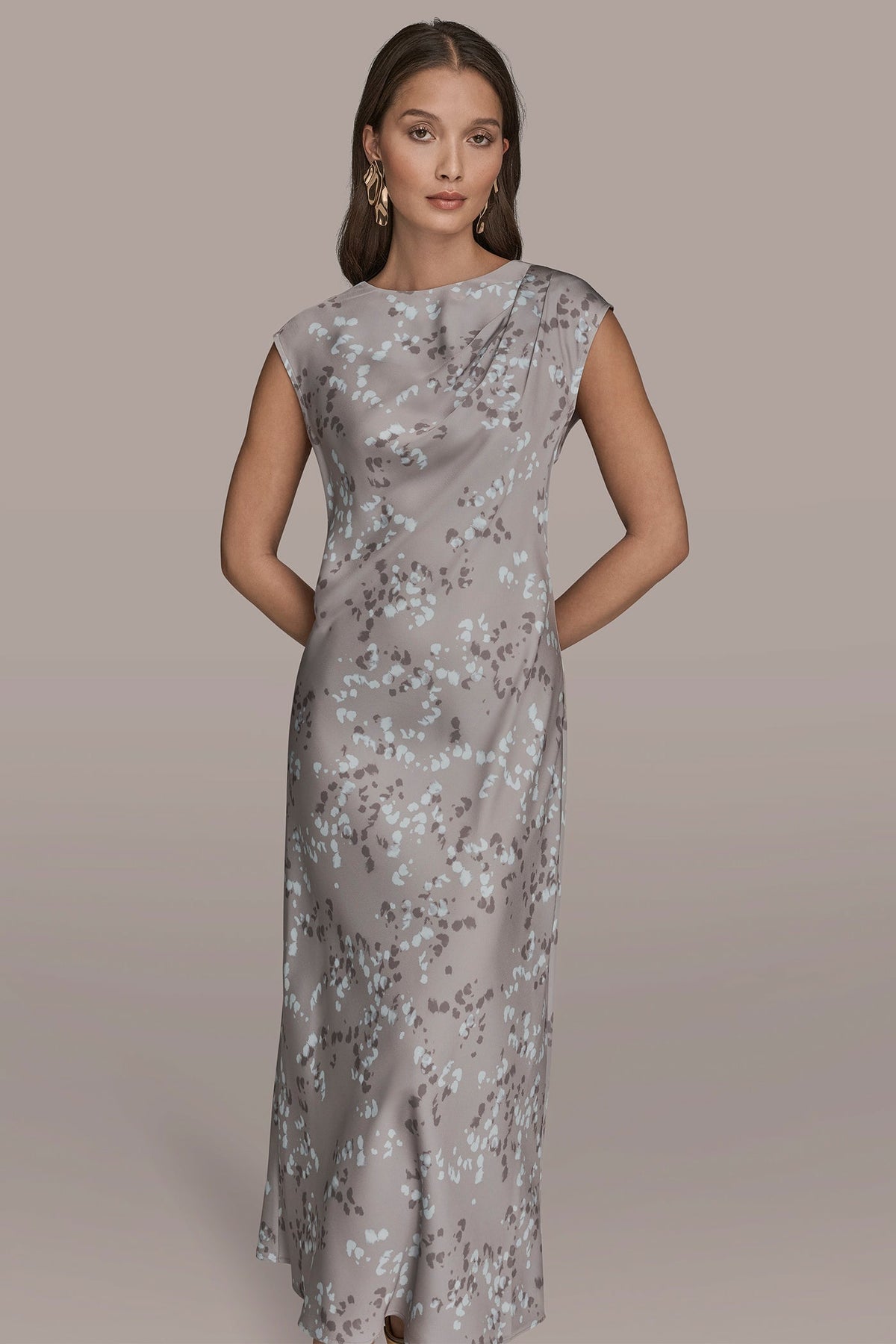 CAP SLEEVE V-NECK PRINTED MIDI DRESS