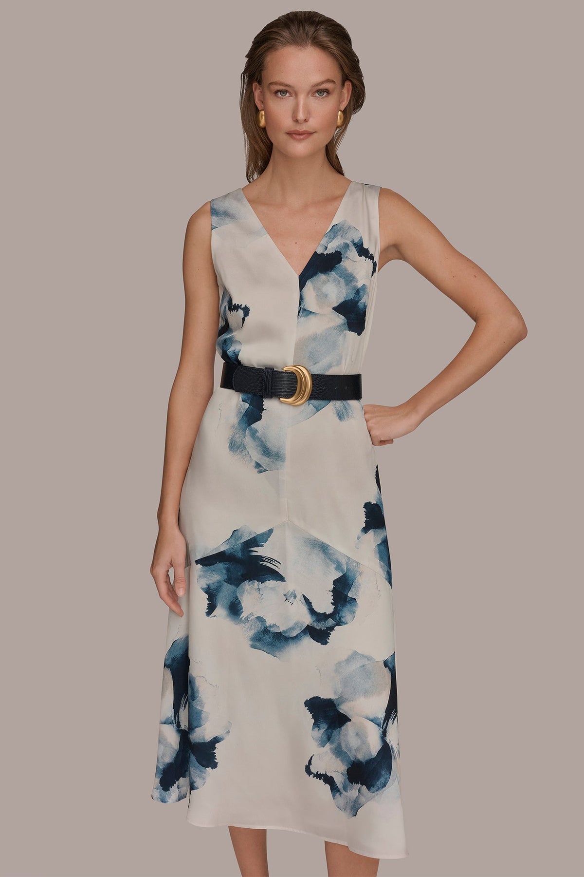 V-NECK FLORAL DRESS
