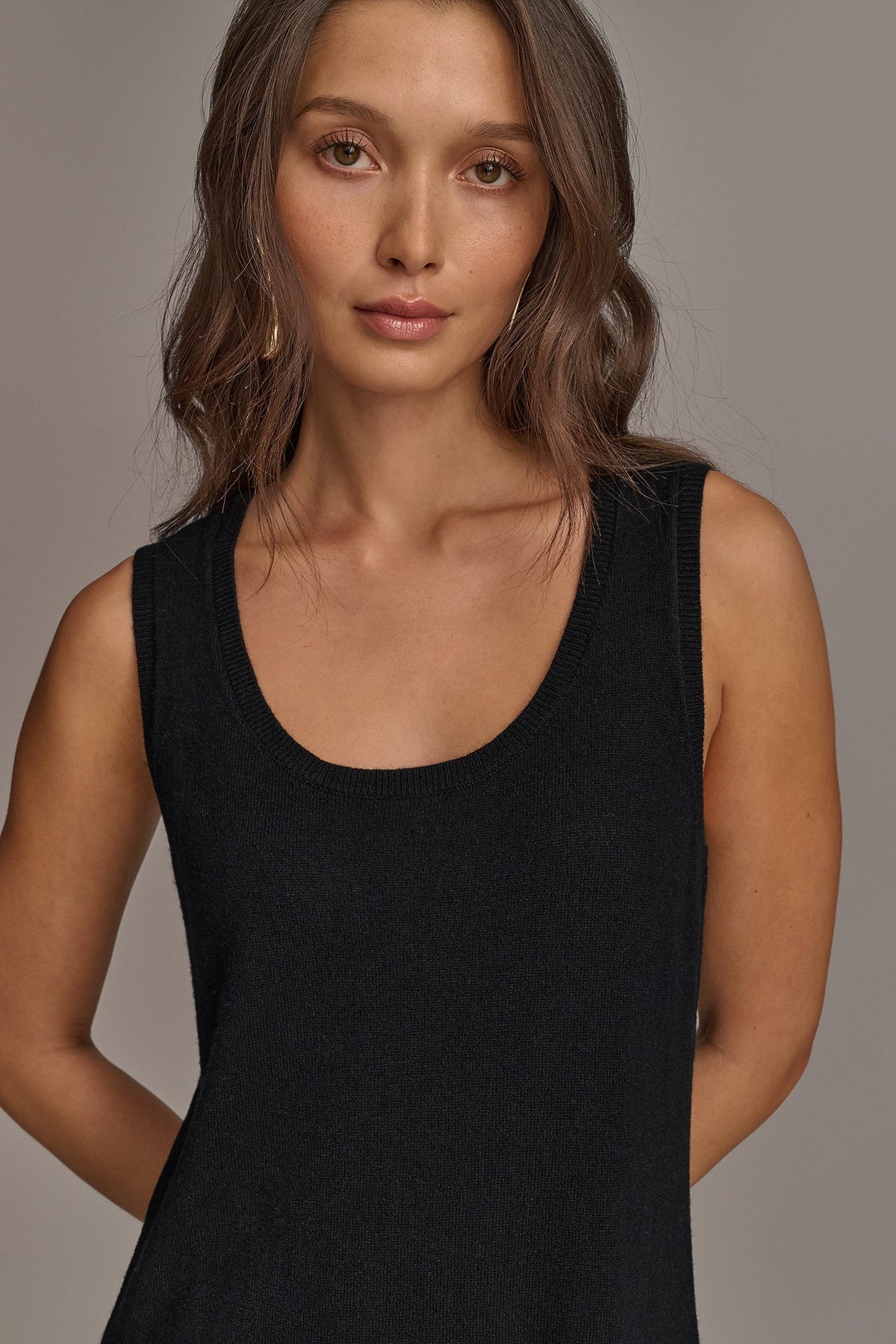 CASHMERE SLEEVELESS MIDI TANK DRESS