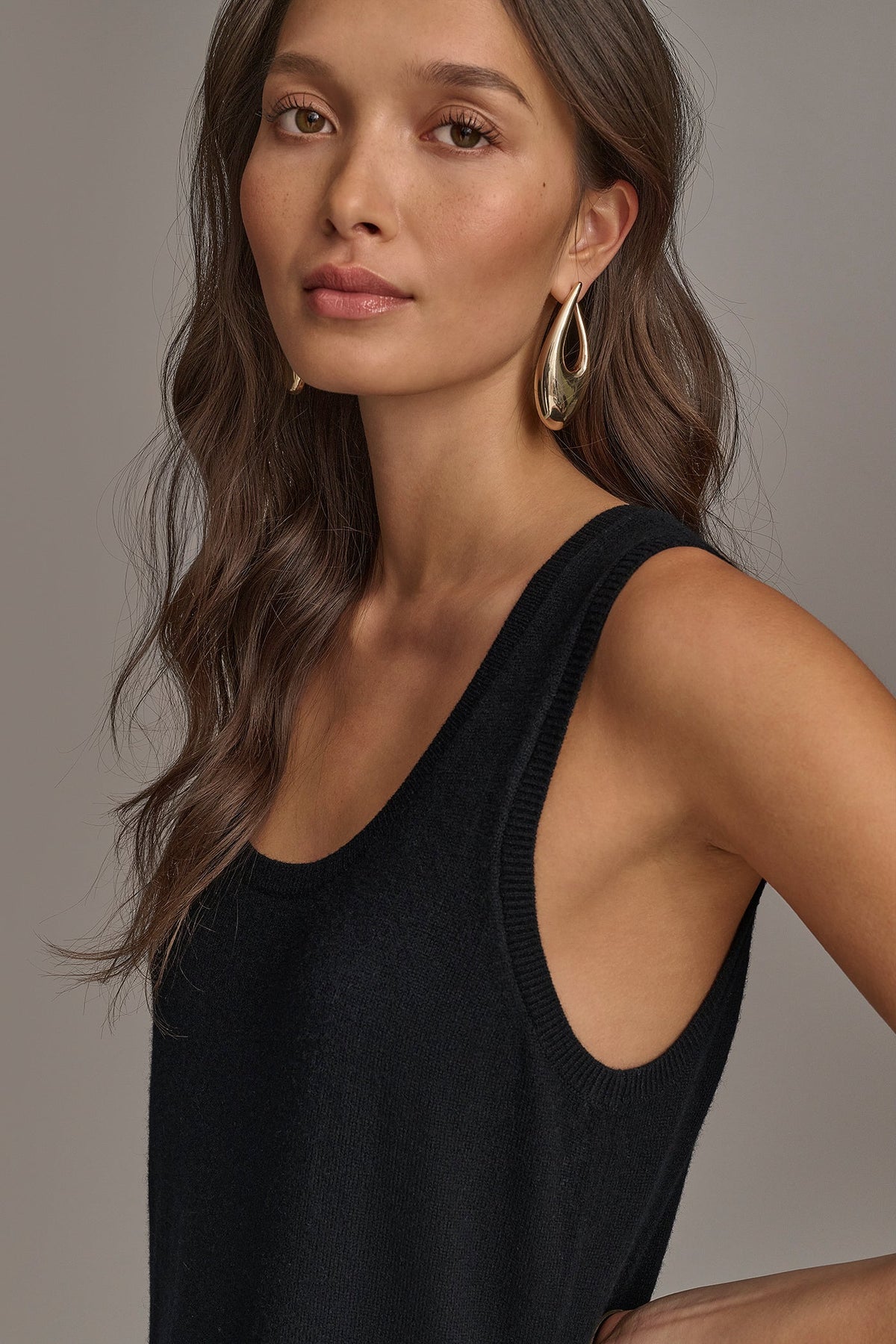 CASHMERE SLEEVELESS MIDI TANK DRESS