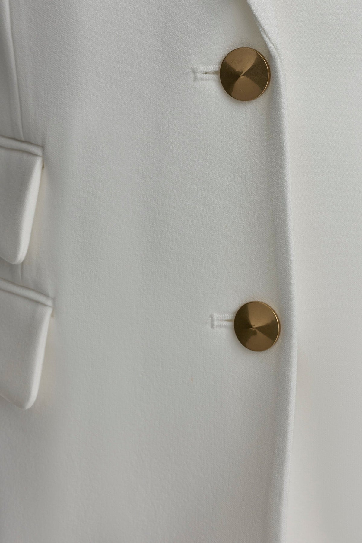 BUTTON VEST WITH POCKET DETAIL