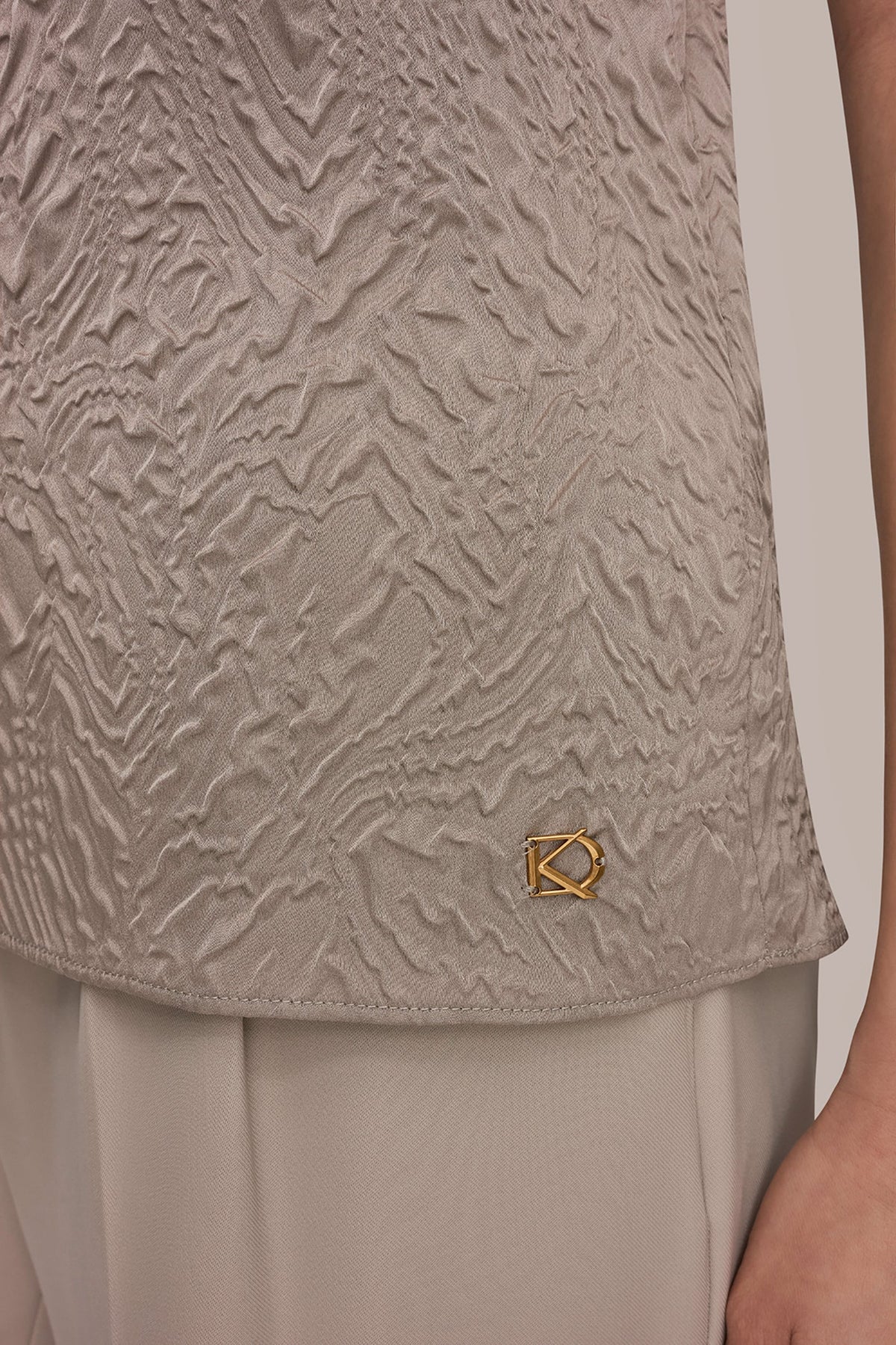 MESH AND JACQUARD BLOUSE
