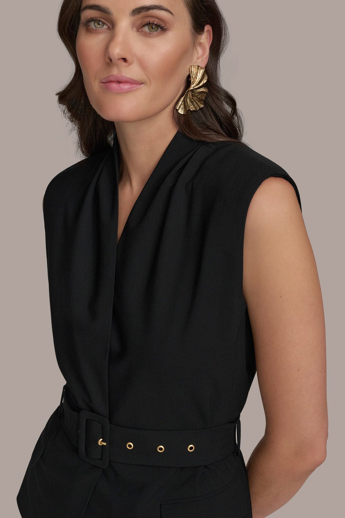 EXTENDED SHOULDER VEST