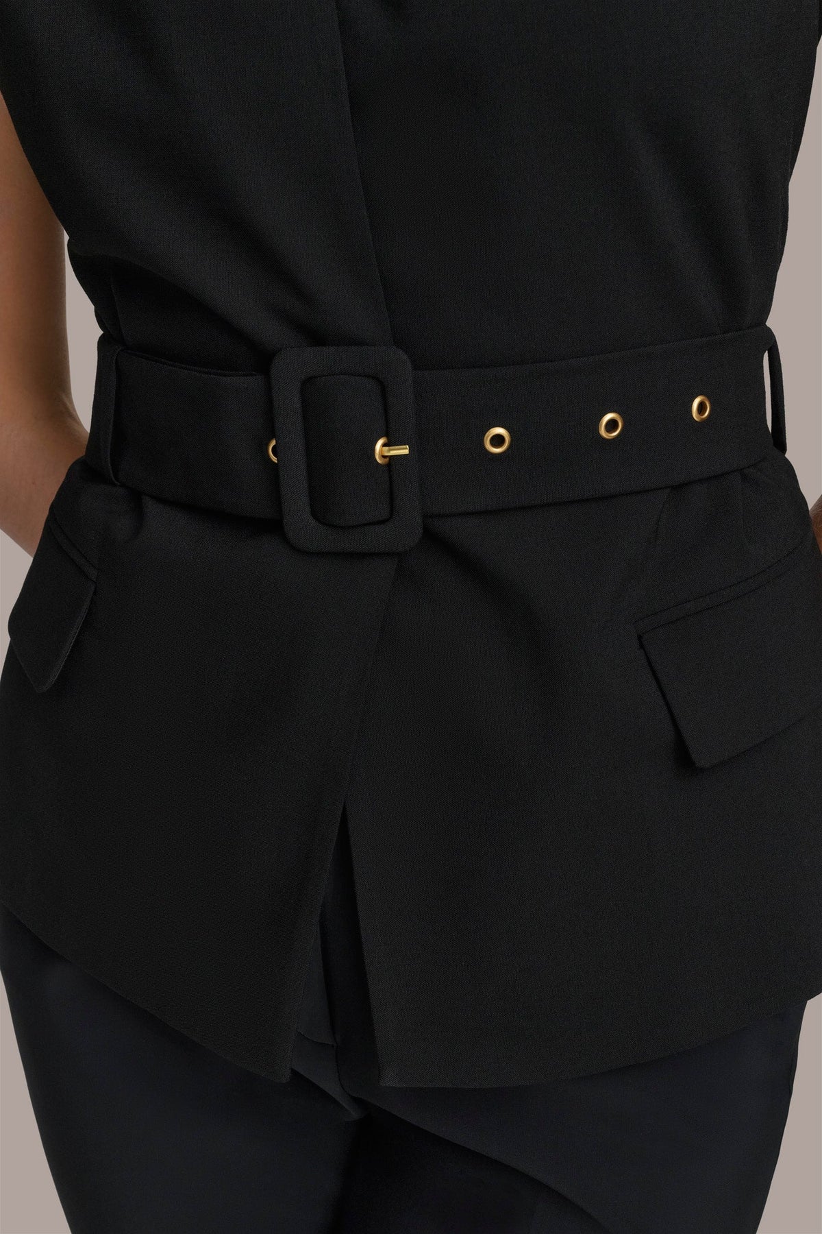 EXTENDED SHOULDER VEST