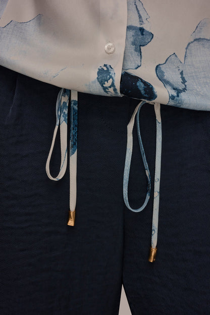 DRAWSTRING HEM BLOUSE