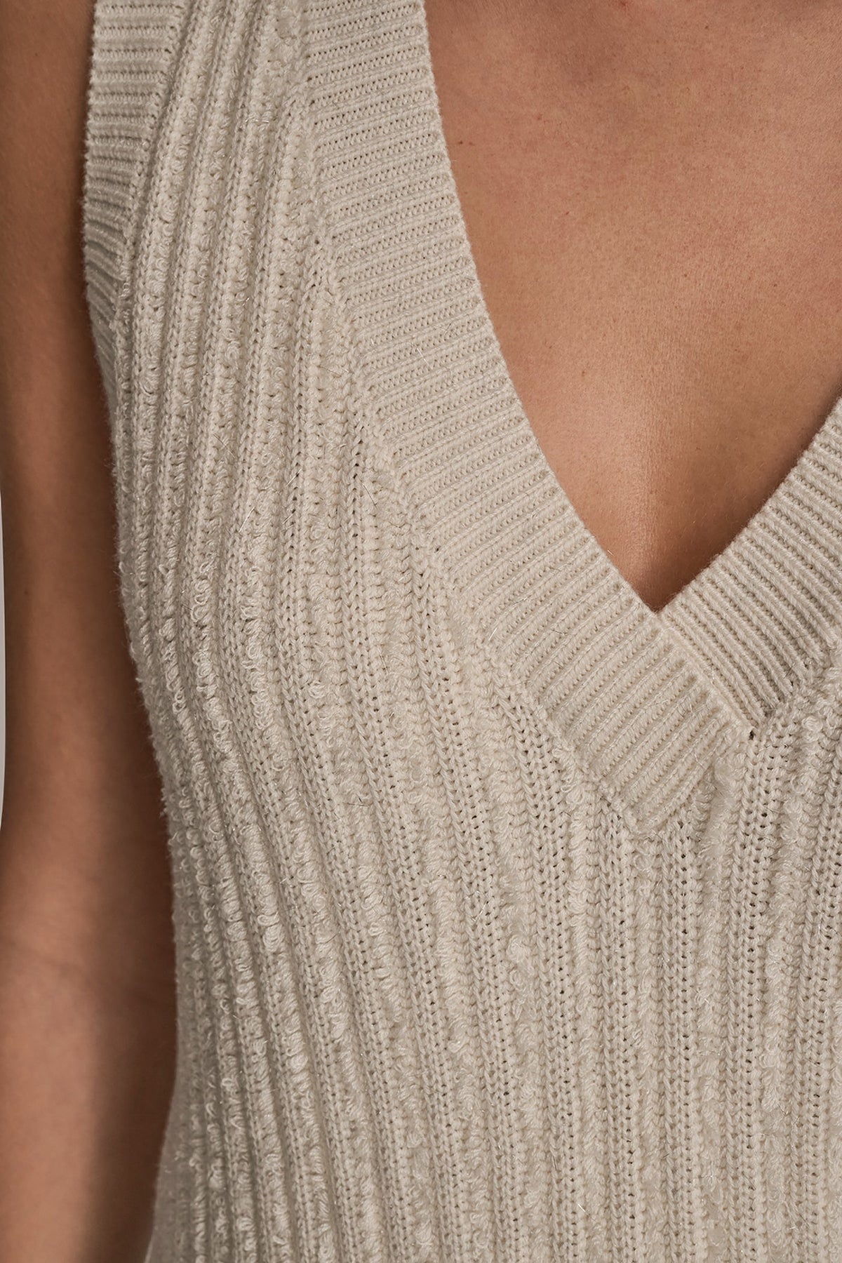 LOOP STITCH SWEATER VEST